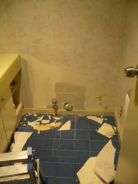 外国製便器よりTOTO・ピュアレストQR壁排水に取替 外国製便器よりTOTO・ピュアレストQR壁排水に取替